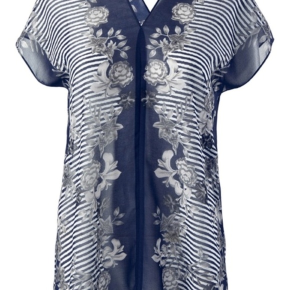 CAbi Style #5024 Yacht Top Tunic - Picture 1 of 5